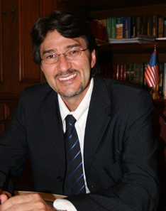 Dr. Carlos Ernesto Borghi Fernandes, CEO